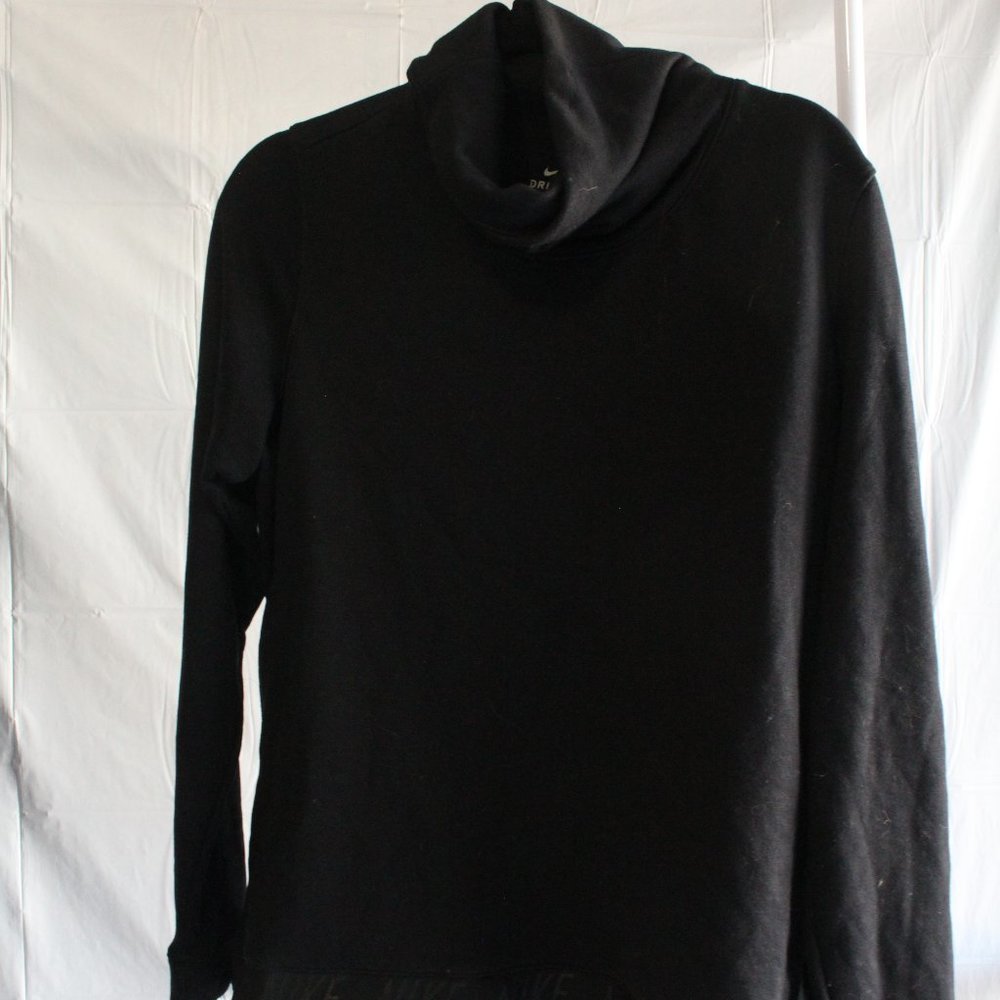 Nike turtleneck dri fit sweatshirt